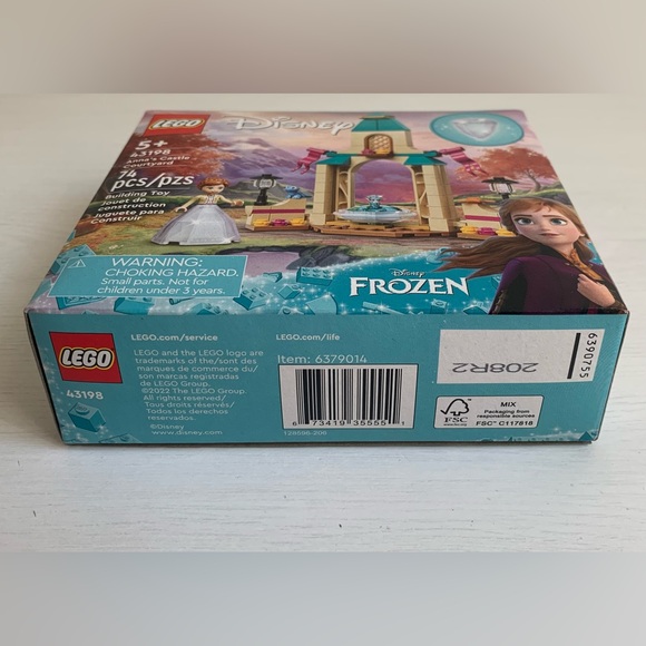 Lego Disney Frozen Anna’s Castle Courtyard Set 43198 - Picture 3 of 6